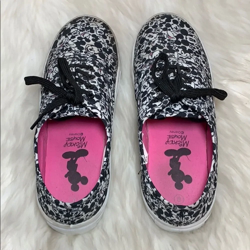 Disney Mickey Mouse‎ Black/White Sneakers Sz 8